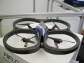 Parrot AR.Drone Quadrocopter in voller Pracht.