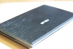 Asus Eee PC 1018P Stil Edel-Netbook Aluminium