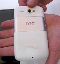 Das HTC ChaCha ist ein Handy fr Facebook.