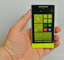 HTC 8S mit Windows Phone 8