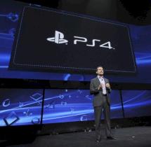 Andrew House von Sony kndigt die Playstation 4 an