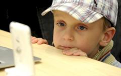 Erstes Handy fr das Kind: Klicksafe befrwortet richtige Smartphones