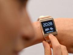 Verbraucher tendieren eher zu einer Smartwatch, wie beispielsweise von Samsung