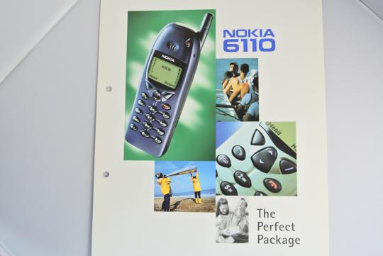 Titelblatt Werbeprospekt Nokia 6110
