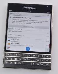 Blackberry Hub als zentrale Nachrichten-Sammelstelle auf dem Smartphone