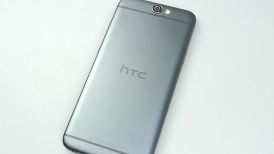 Die Rckseite des HTC One A9
