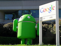 Ein riesiges grnes Robotermnnchen - Maskottchen fr das Google-Betriebssystem Android - steht vor dem Eingang des amerikanischen Internet-Konzerns Google in Mountain View (Kalifornien, USA)