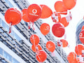 Vodafone-Ballons vor der Firmenzentrale