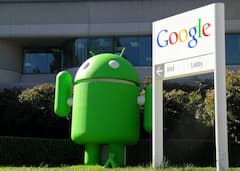 Ein grnes Robotermnnchen - Maskottchen fr das Google-Betriebssystem Android - steht vor dem Eingang des amerikanischen Internet-Konzerns Google.
