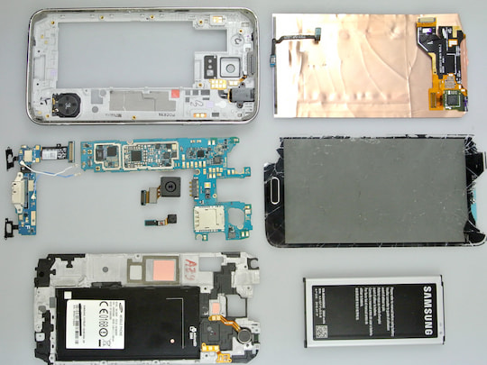 Smartphone-Teardown: Samsung Galaxy S5 aufgeschraubt