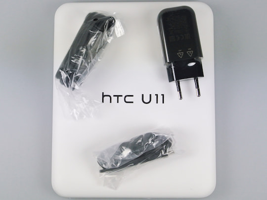 HTC U11 im Unboxing