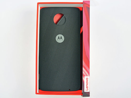 Motorola Moto Z2 Play im Unboxing, erster Kurz-Test