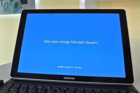 Samsung Galaxy Book mit 12 Zoll Unboxing