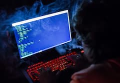Cyber-Angriffe auf Laptops und Handys.