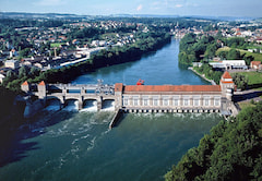 Die Wasserkraft fr die neuen Telekom Sender kommt aus dem Rhein-Kraftwerk Laufenburg