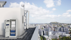 Erisscon 5G-Basisstation zur Outdoor Dachmontage z.B. auf einem Hochhaus