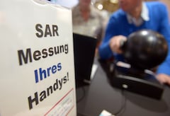 SAR-Messung auf einem IFA-Messestand des Bundesamtes fr Strahlenschutz