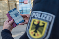 Die Polizei Rheinland-Pfalz erhlt neue Smartphones.