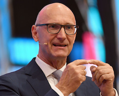 Eine flammende Rede zur Strkung Europa im TK-Sektor hielt Telekom CEO Tim Httges beim Branchenverband Bitkom.