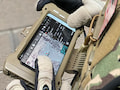 Das Samsung Galaxy S20 Tactical Edition mit einer Missions-App