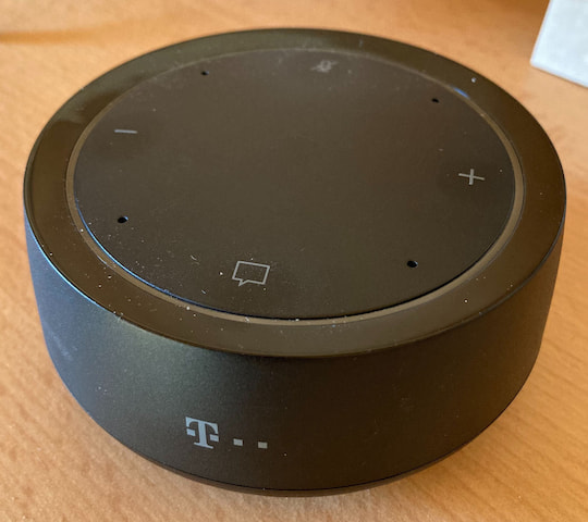 Von der Gre entspricht der Telekom Smart Speaker Mini dem Echo Dot von Amazon