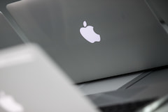 Apple empfiehlt, die Kamera bei Macbooks nicht abzukleben