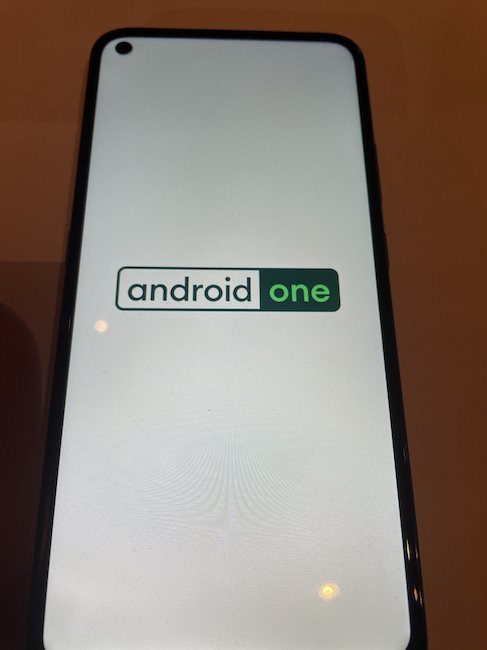 Android One bedeutet ein unverdorbenes Android mit mindestens zwei Versions-Updates auf Android 11 und 12