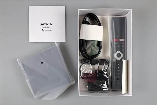 Die Set-Top-Box von Nokia ausgepackt