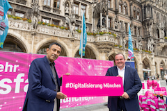 Telekom Deutschland Chef Srini Gopalan (links) und Mnchens Wirtschaftsreferent Clemens Baumgrtner (rechts)