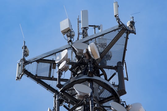 Auch in LTE- und 5G-Netze lsst sich Cell Broadcast implementieren