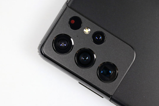 So sieht eine moderne Smartphonekamera aus: Quadkamera des Samsung Galaxy S21 Ultra
