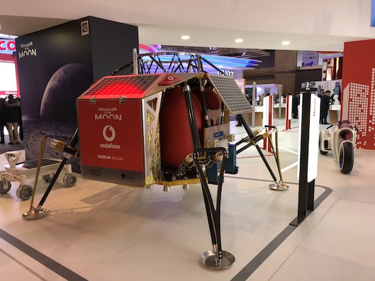 Vodafone bietet als erster Netzbetreiber 5G-SA in Deutschland an und will eine Mondlande-Mission versorgen. Dabei gibt es Haken.