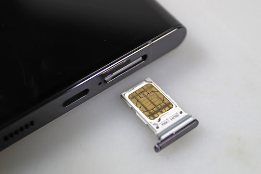 Der SIM-Kartenslot. Eine Erweiterung des internen Speichers via microSD ist nicht mglich