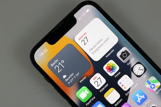 Apple bietet iPhone-Nutzern (Bild: iPhone 13 mini) (Bild "mini") eine Werbe-Tracking-Stopper