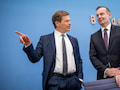 Bundesminister fr Digitales und Verkehr Volker Wissing (rechts) und Deutsche Bahnchef Richard Lutz (links)