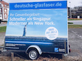 Ein Werbeanhnger der Deutschen Glasfaser