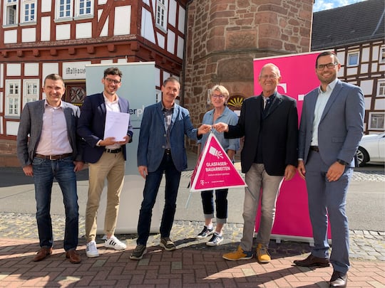 In Rauschenberg und Wetter (Hessen) baut Glasfaser Plus, das Joint Venture der Deutschen Telekom mit IFM Investors ab dem Frhjahr 2023 FTTH-Netze fr insgesamt ber 4000 Haushalte