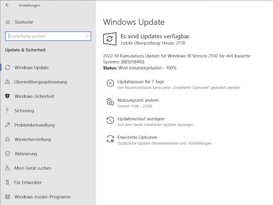 Wer manuell nach Updates sucht, bekommt die Updates mit ihrer KB-Nummer angeboten. Hier fr Windows 10 (21H1)