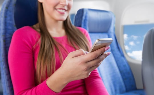 Mit dem Smartphone im Flugzeug