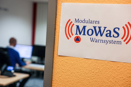 Hat morgen seine Bewhrungsprobe: Das Modulare Warnsystem (MoWaS). Erstmalig wird dabei Cell-Broadcast ausprobiert.