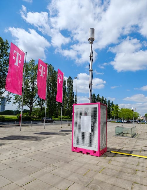 Braucht wenig Platz und sorgt fr viel Netz: Kleine Basisstation der Telekom fr kurzfristigen Spitzenbedarf