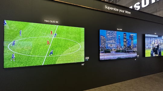 98 Zoll groer Smart-TV von Samsung