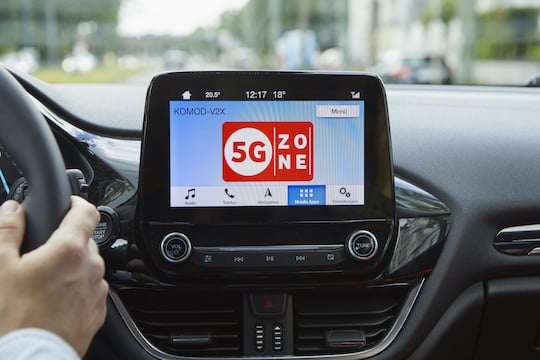 5G ist die Basis fr autonomes Fahren, aber die Konnektivitt zwischen den einzelnen Verkehrsteilnehmern kann ber unterschiedliche Wege hergestellt werden. Hier braucht es mehr Kooperationen.