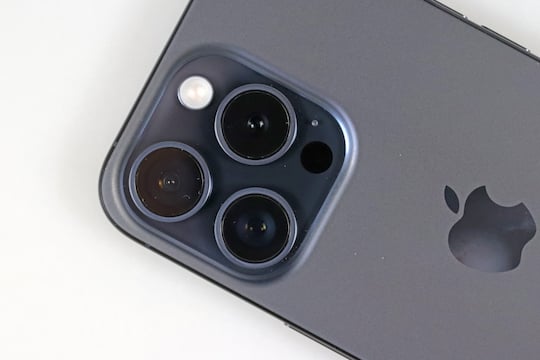 Die Triplekamera des iPhone 15 Pro