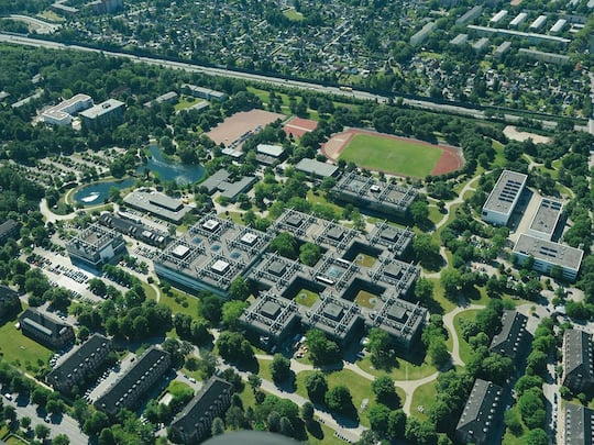 Die Helmut-Schmidt-Universitt/Hochschule der Bundeswehr befindet sich im Hamburg.