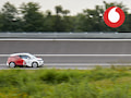 Auch Vodafone darf jetzt an deutschen Autobahnen Sendestationen bauen. Geplant sind 150 Stationen