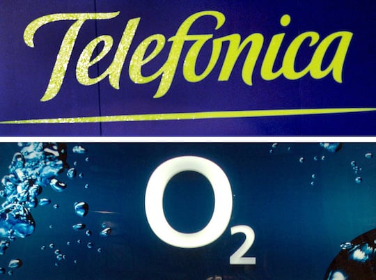Historisches Telefnica Logo (oben). Das spanische Unternehmen will die deutsche Tochter komplett bernehmen.