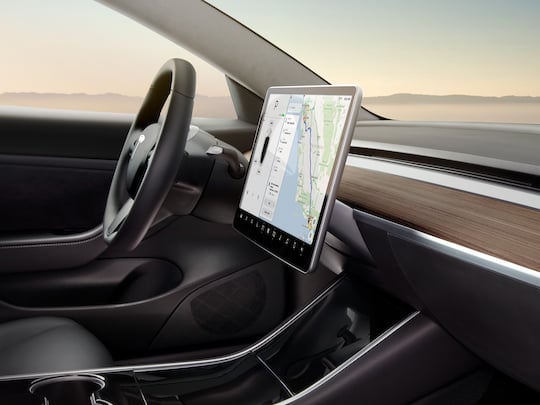 Tesla plant umfangreiches Software-Update
