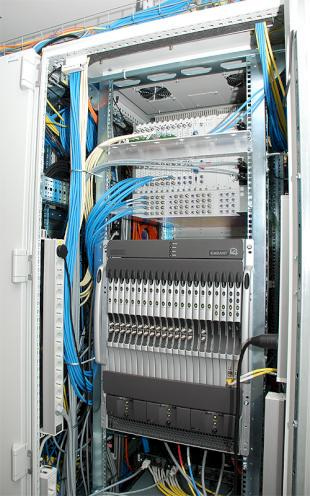 Technik Kabel Internet Cable Modem Termination System CMTS