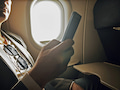Handy in Flugzeug kann zur Kostenfalle werden
